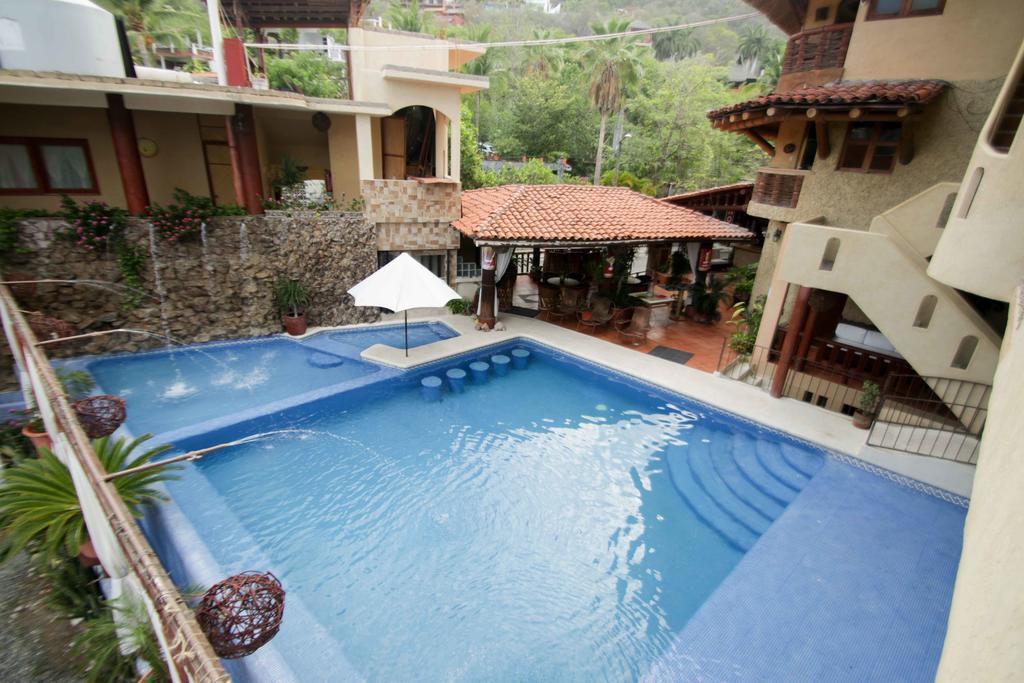 Hotel Villas Las Azucenas Zihuatanejo Bagian luar foto